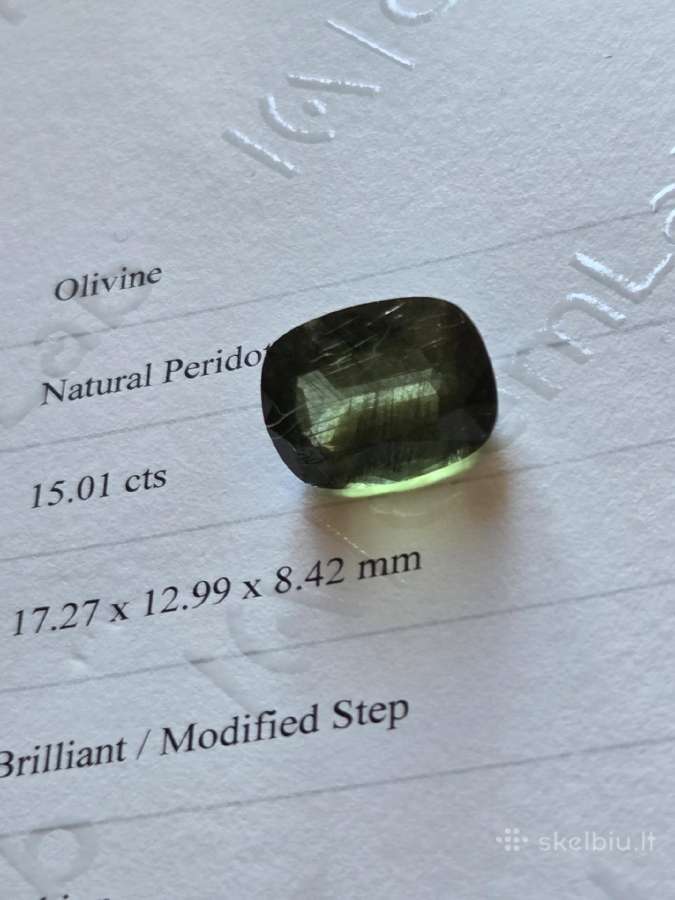 Parduoda natūralų 15ct peridotą