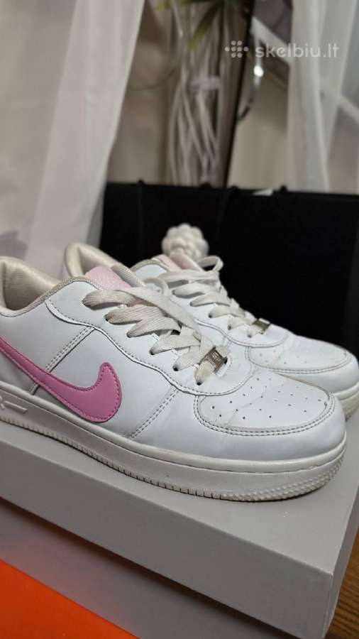 Nike Air Force