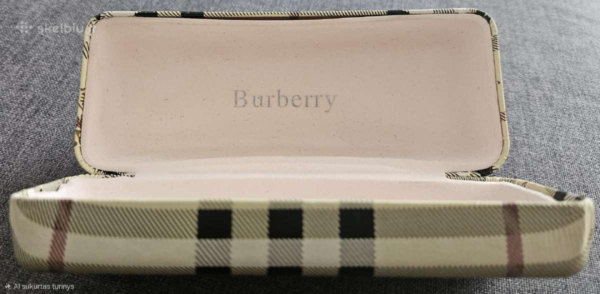 Burberry akinių dėklas