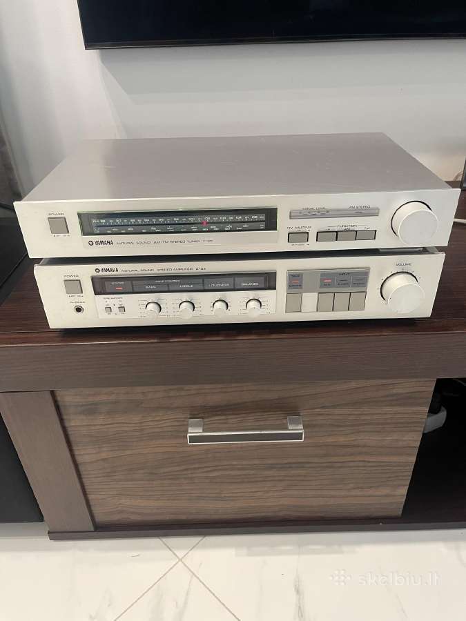 Parduodamas Yamaha rinkinukas.