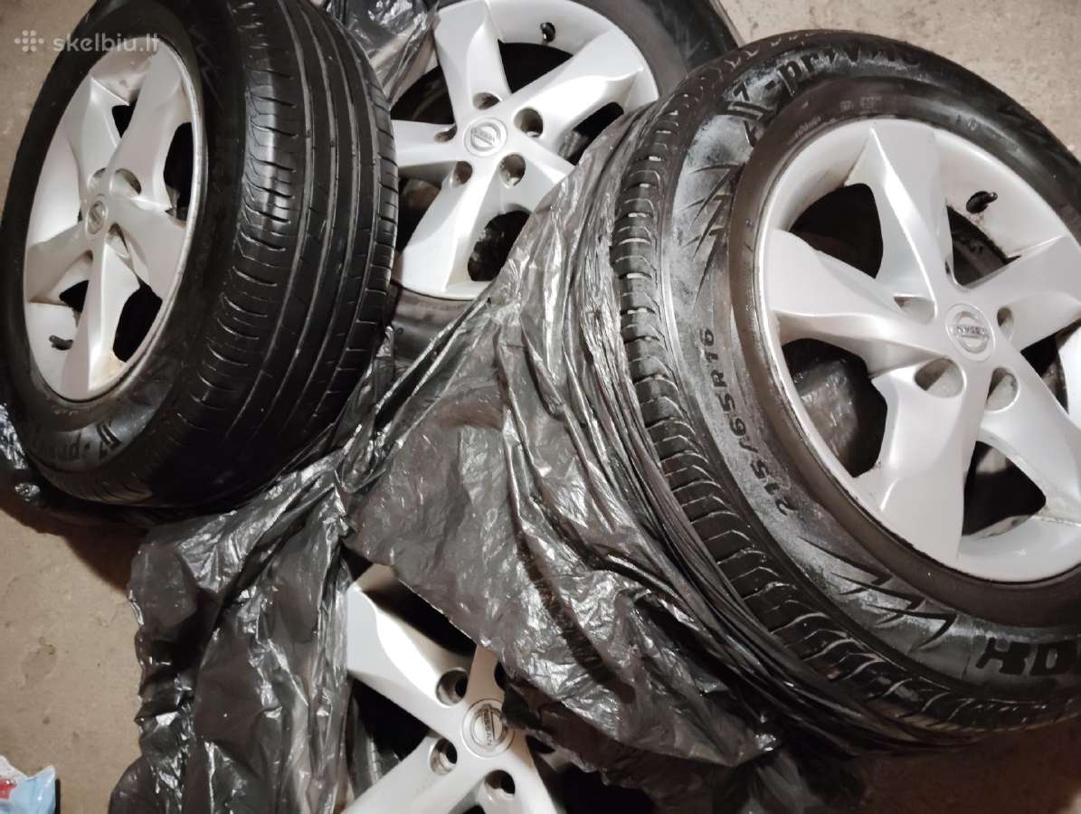 Nissan Quashai lieti ratlankiai su padangomis