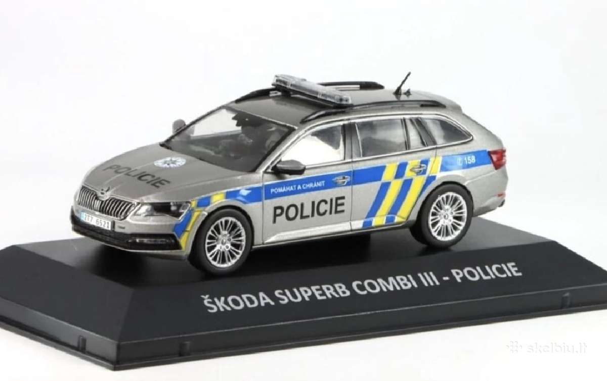 Skoda Superb Police