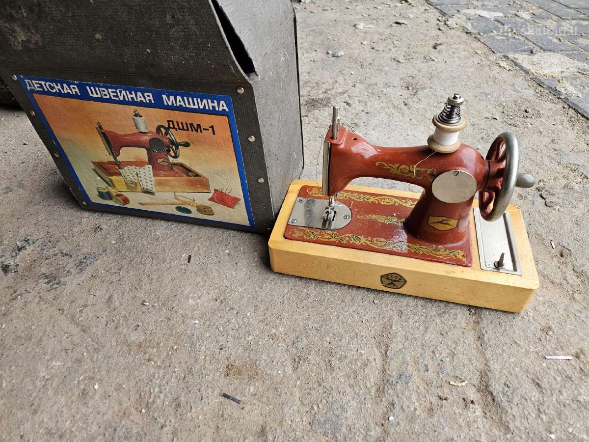 Mini siuvimo mašina