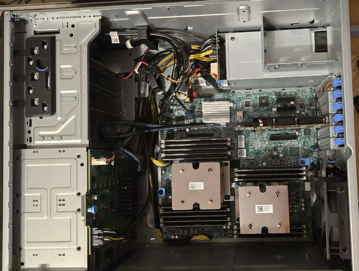 Dell Poweredge T440 2x Xeon Gold 6138 16x Sff Sas - nuotraukos Nr. 2