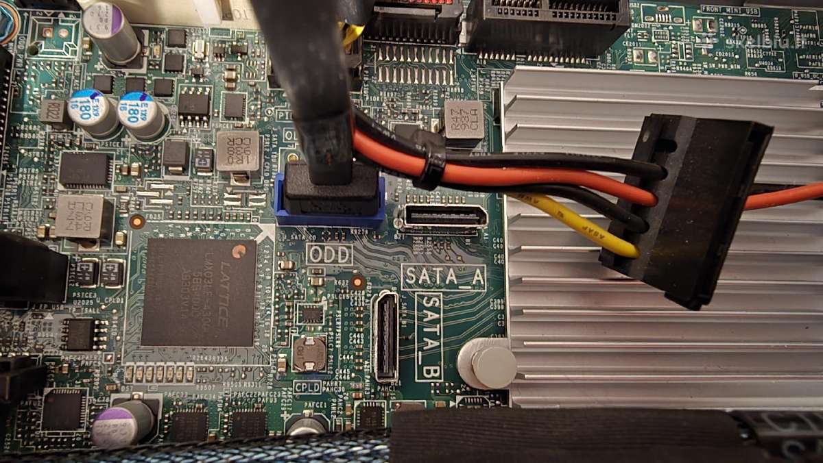 Dell Poweredge T440 2x Xeon Gold 6138 16x Sff Sas - nuotraukos Nr. 7