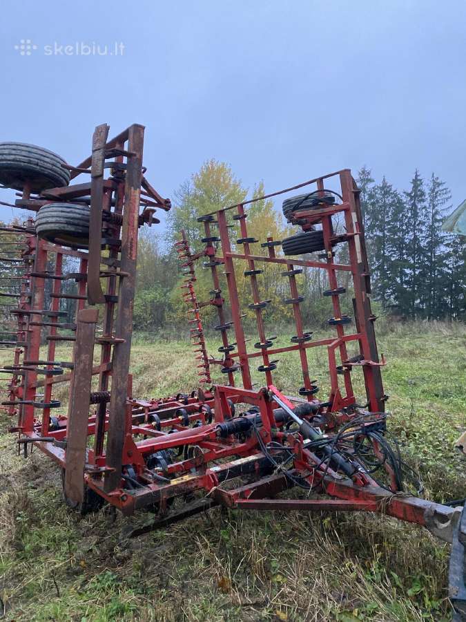 Likviduojamas ūkis – įvairi žemės ūkio technika. - nuotraukos Nr. 11