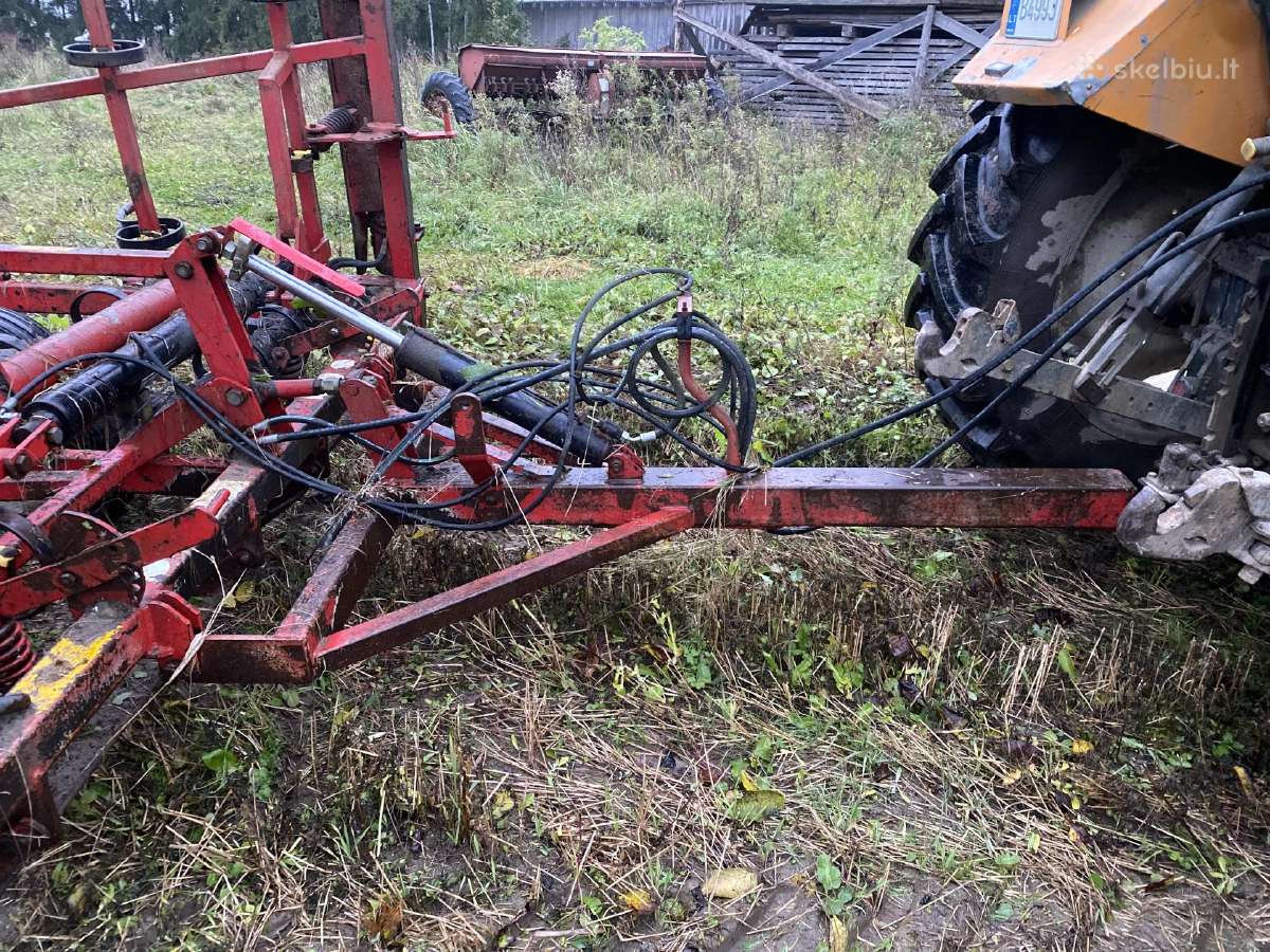 Likviduojamas ūkis – įvairi žemės ūkio technika. - nuotraukos Nr. 15