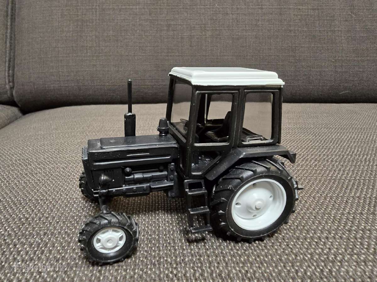 1:43 traktoriaus modeliukas Mtz-82 - nuotraukos Nr. 6