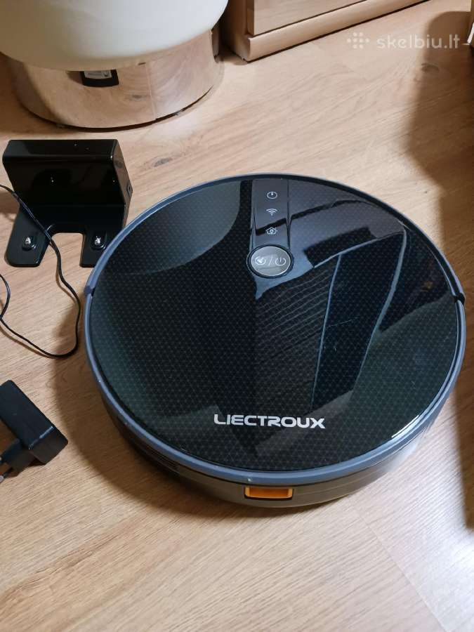 Parduodu porą kartų naudotą dulkių siurblį-robotą