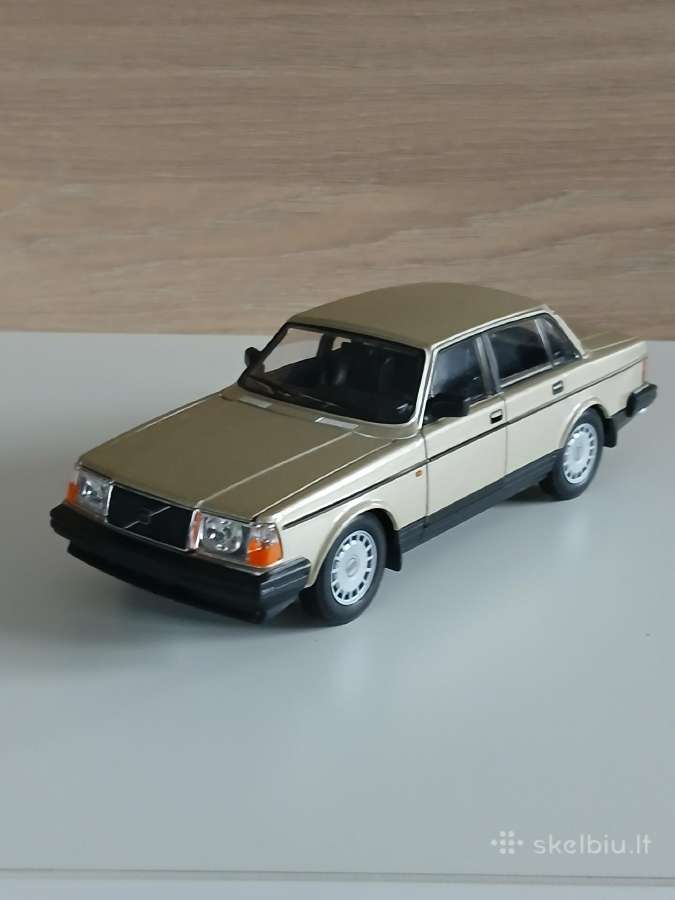 Volvo modeliukai 1:24 - nuotraukos Nr. 3