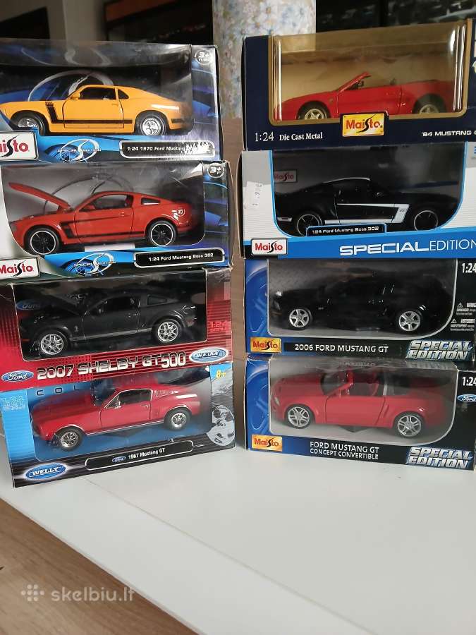 Ford mustang modeliai1:24
