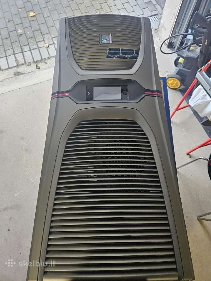 Wall-mounted cooling unit Blue e+ 1.6 - 5.5 kw