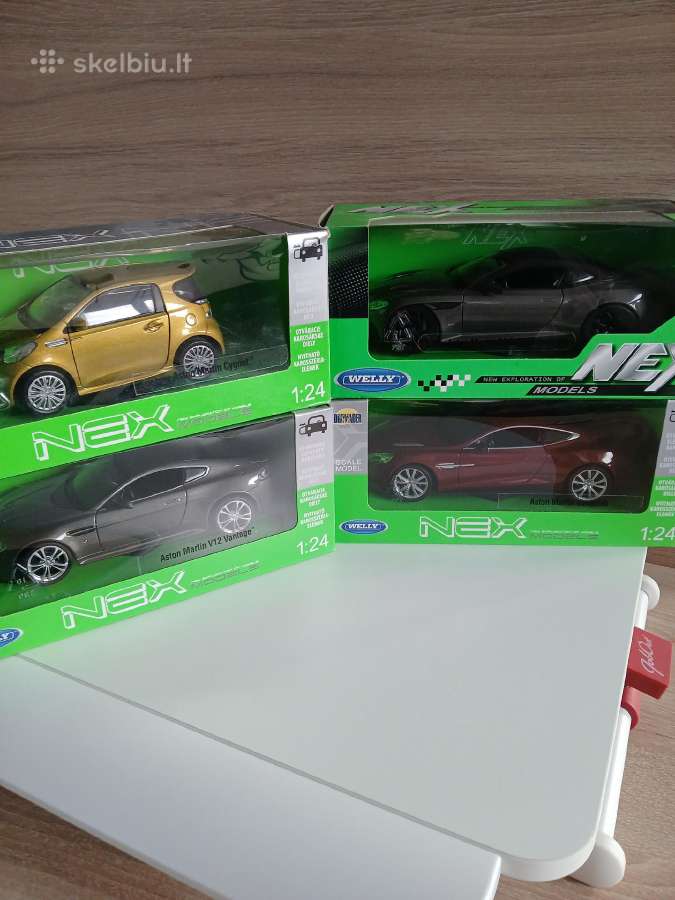 Aston Martin modeliukai 1:24