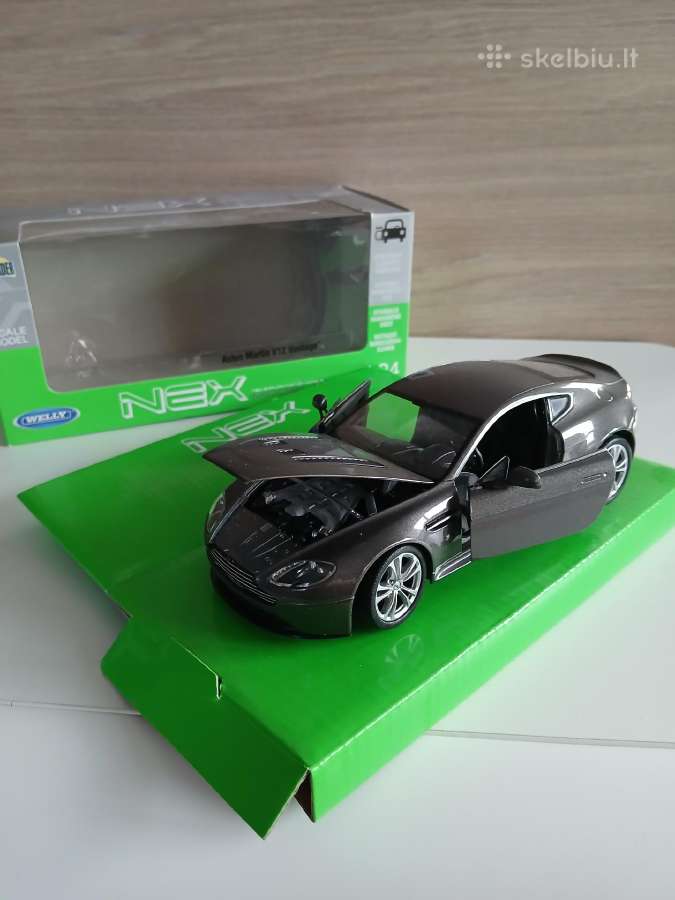 Aston Martin modeliukai 1:24 - nuotraukos Nr. 5