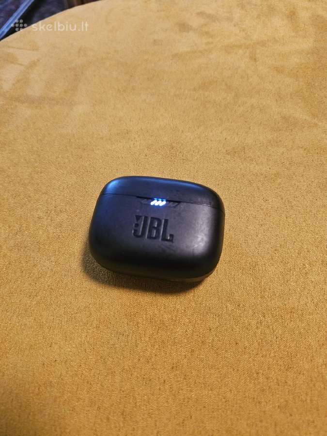 Apynaujos Jbl Tune 130nc belaidės ausinės