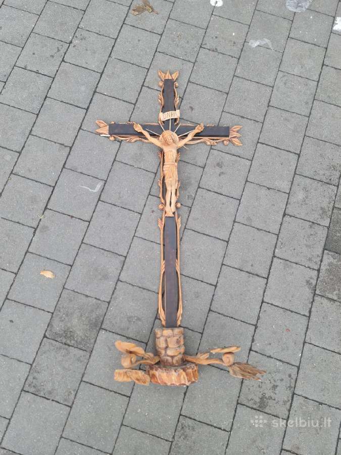 Medinis rankų darbo kryžius su Kristaus atvaizdu - nuotraukos Nr. 5