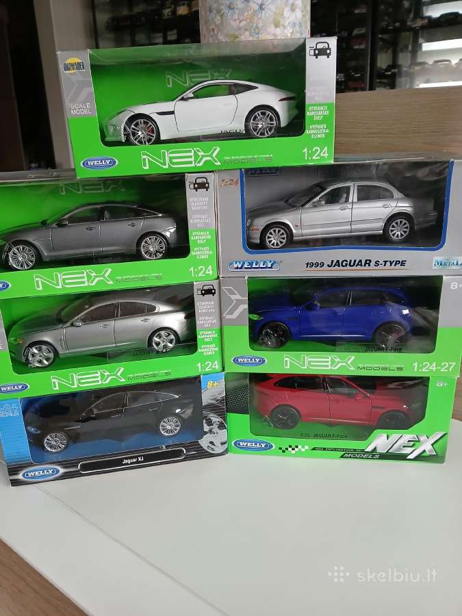 Jaguar modeliukai 1:24