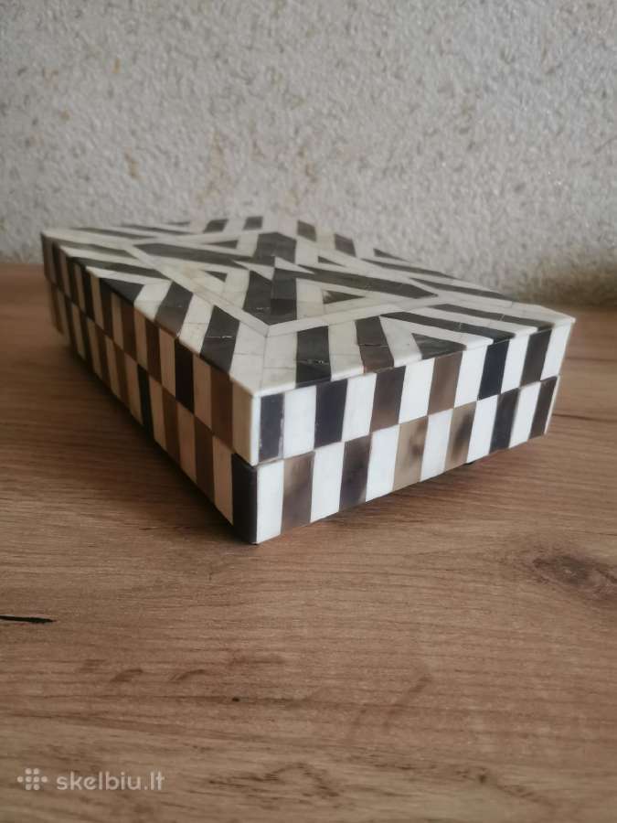 Cigarų dėžutė