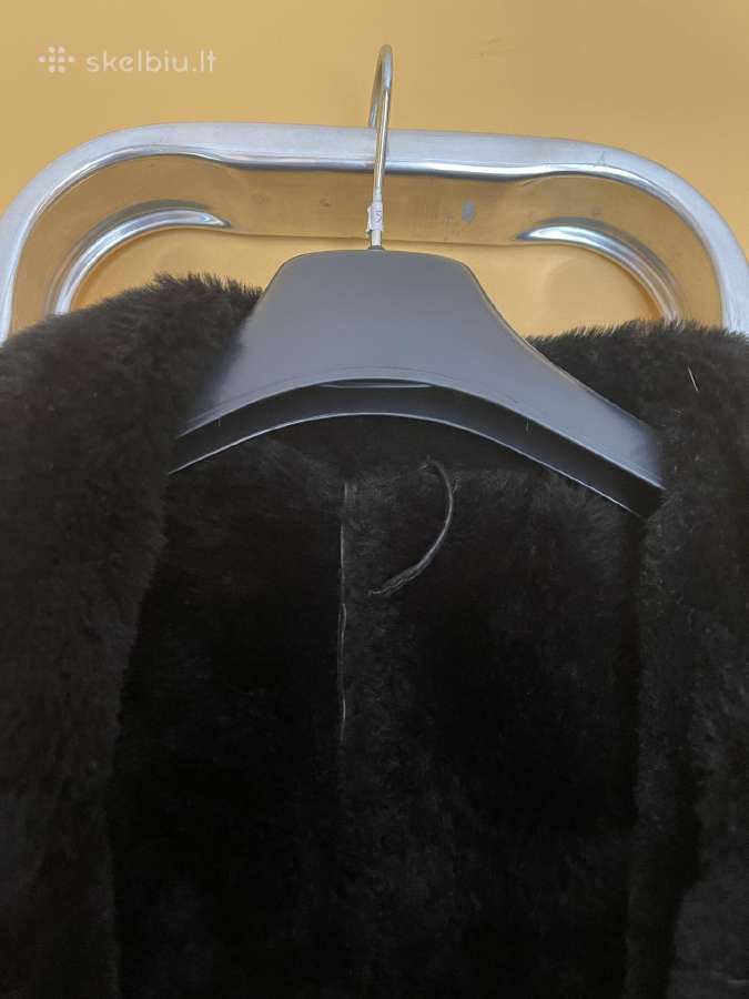 Bison kailių juodi avies kailio kailiniai S dydis - nuotraukos Nr. 2