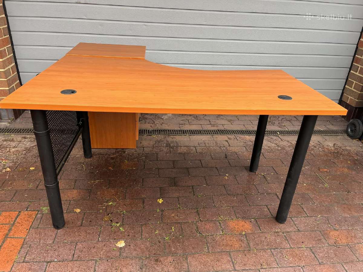 Kampinis Stalas 135x145