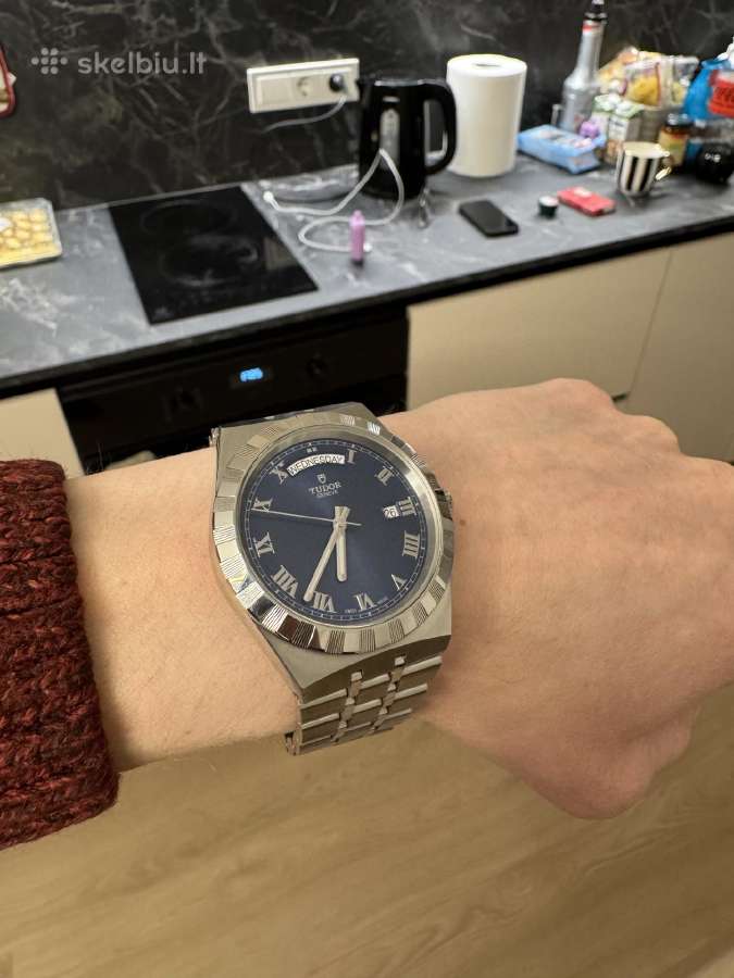Tudor Royal Date