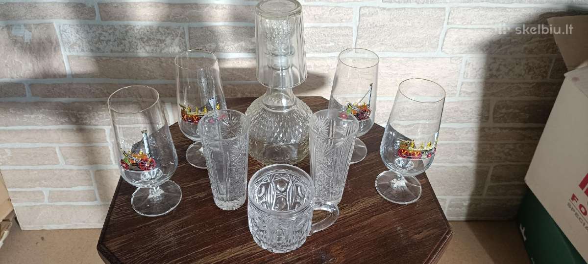 Tarybiniu laiku stiklas ir krištolas