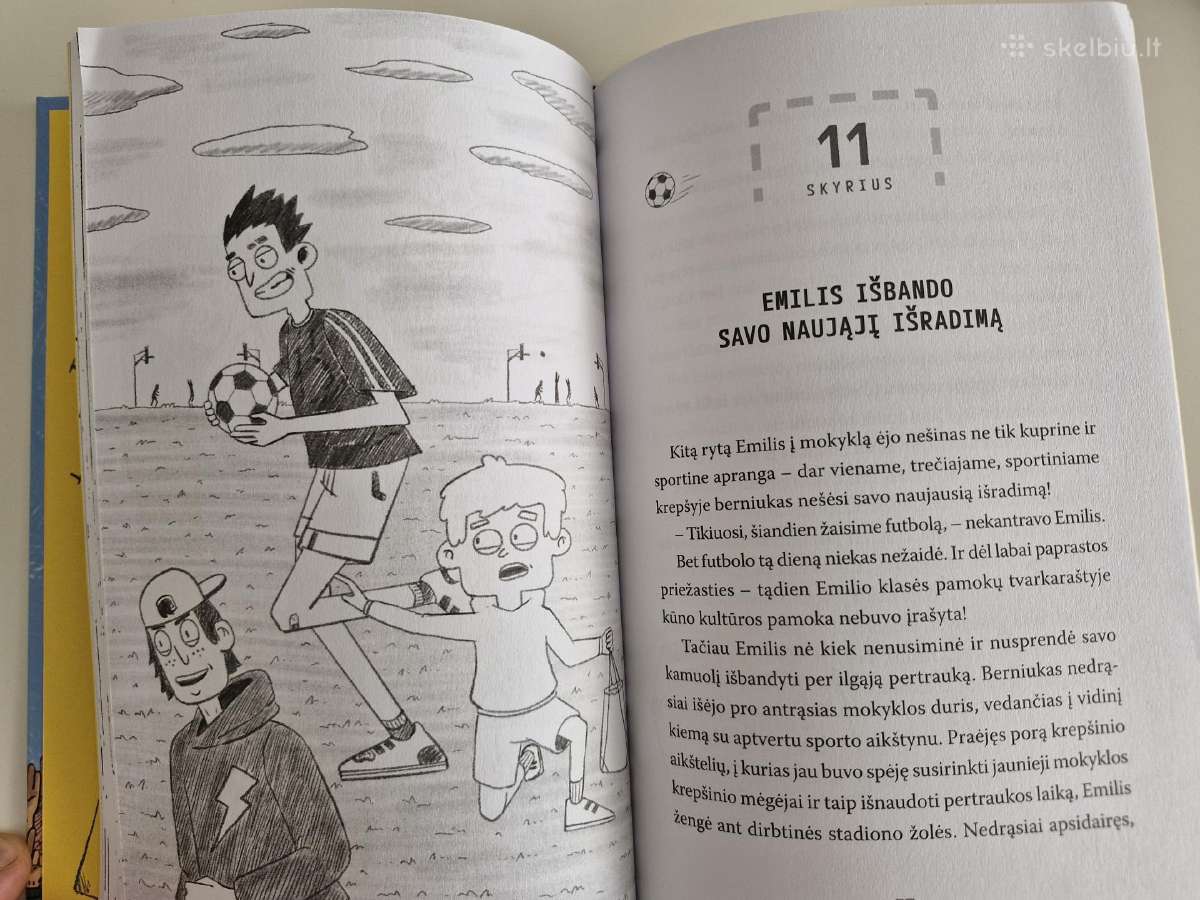 Knyga vaikams Emilis ir stebuklingas futbolo kamuo - nuotraukos Nr. 2