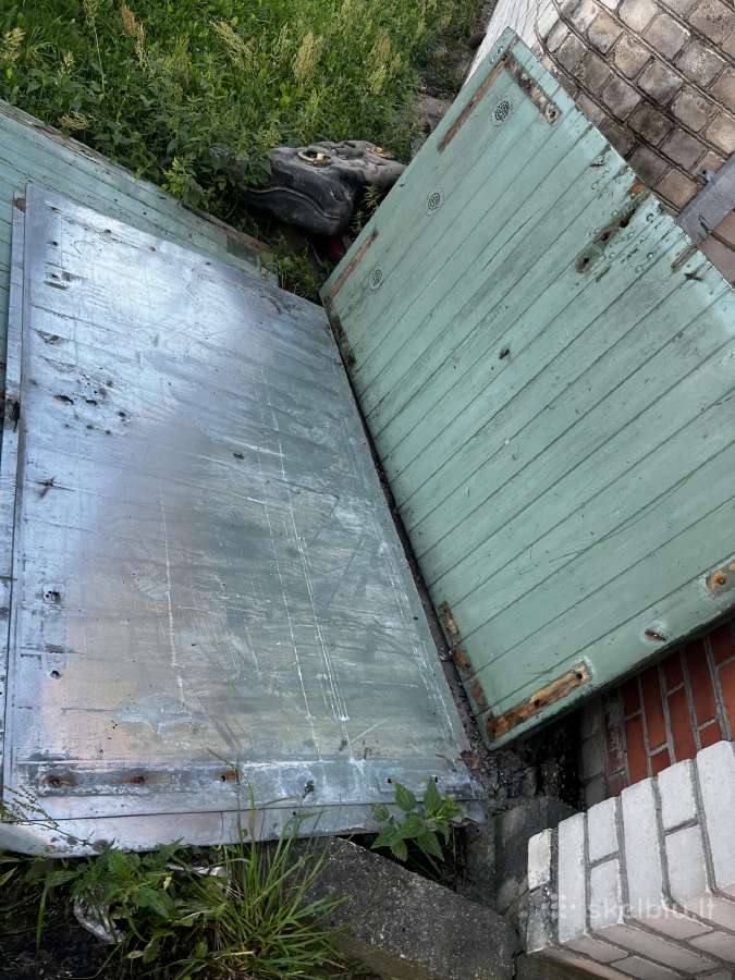 Garazo vartai mediniai 250x210