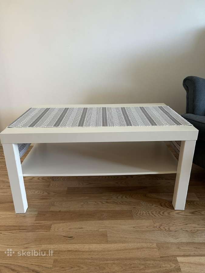 Baltas kavos staliukas Ikea