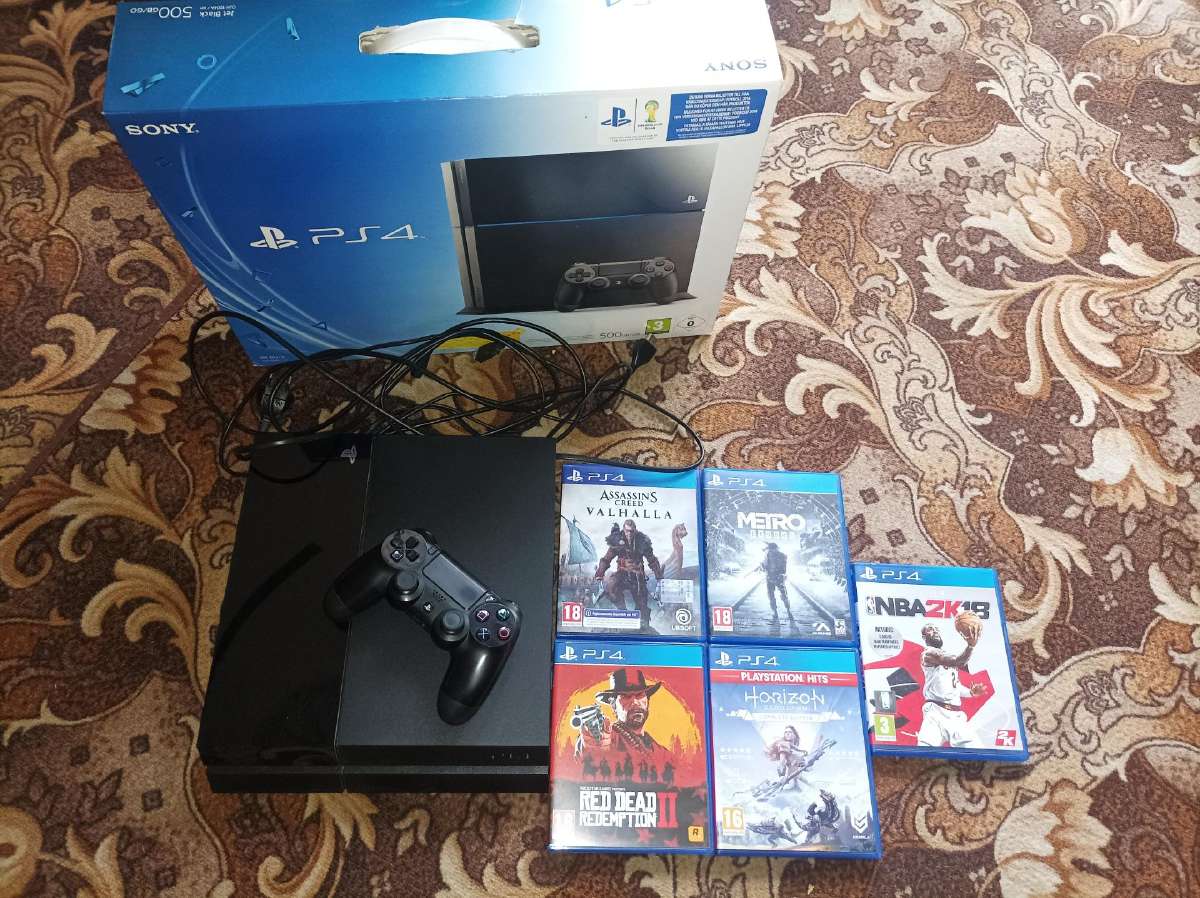 Parduodu Playstation 4 500 GB