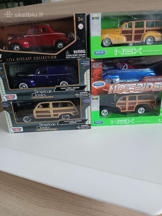 Amerikietiški 4 dešimtmečio automobiliai 1:24