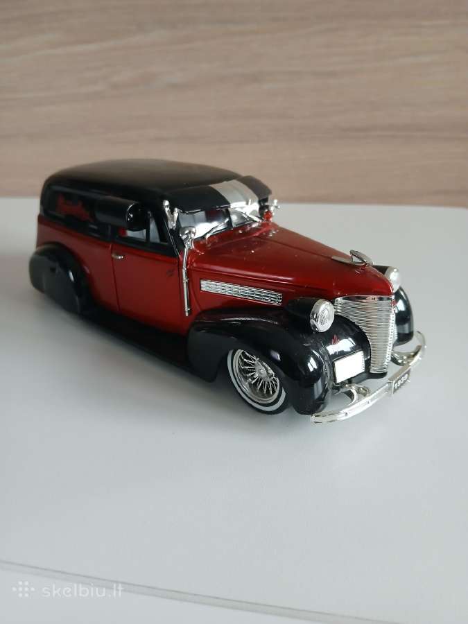 Amerikietiški 4 dešimtmečio automobiliai 1:24 - nuotraukos Nr. 18