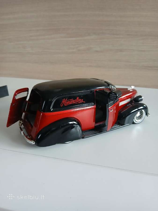 Amerikietiški 4 dešimtmečio automobiliai 1:24 - nuotraukos Nr. 21