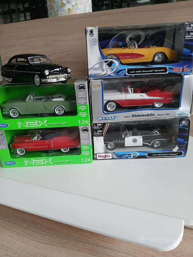 Amerikietiški 5 dešimtmečio automobiliai 1:24