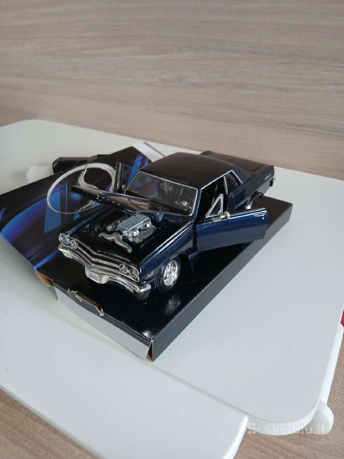 Amerikietiški 6 dešimtmečio automobiliai 1:24 - nuotraukos Nr. 28
