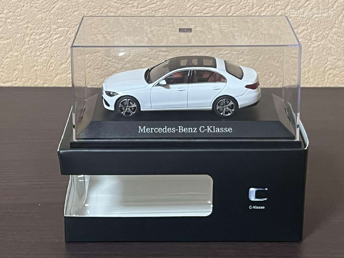 Mercedes Benz C klasė 1:43 - nuotraukos Nr. 8