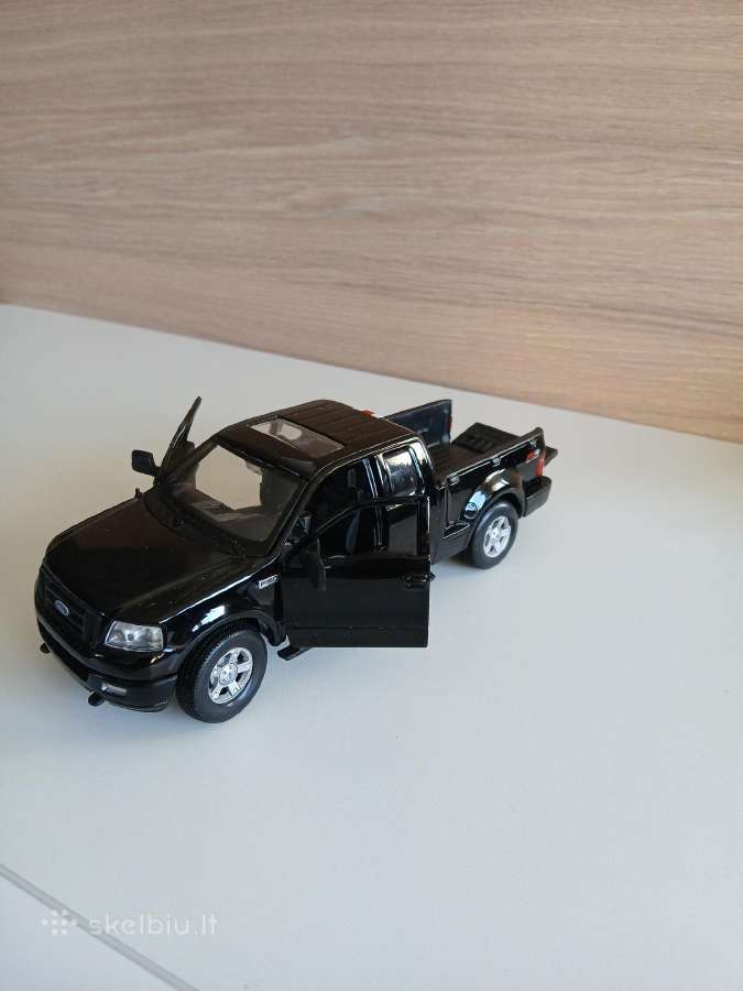Amerikietiški Ford pikapai 1:24 - nuotraukos Nr. 8