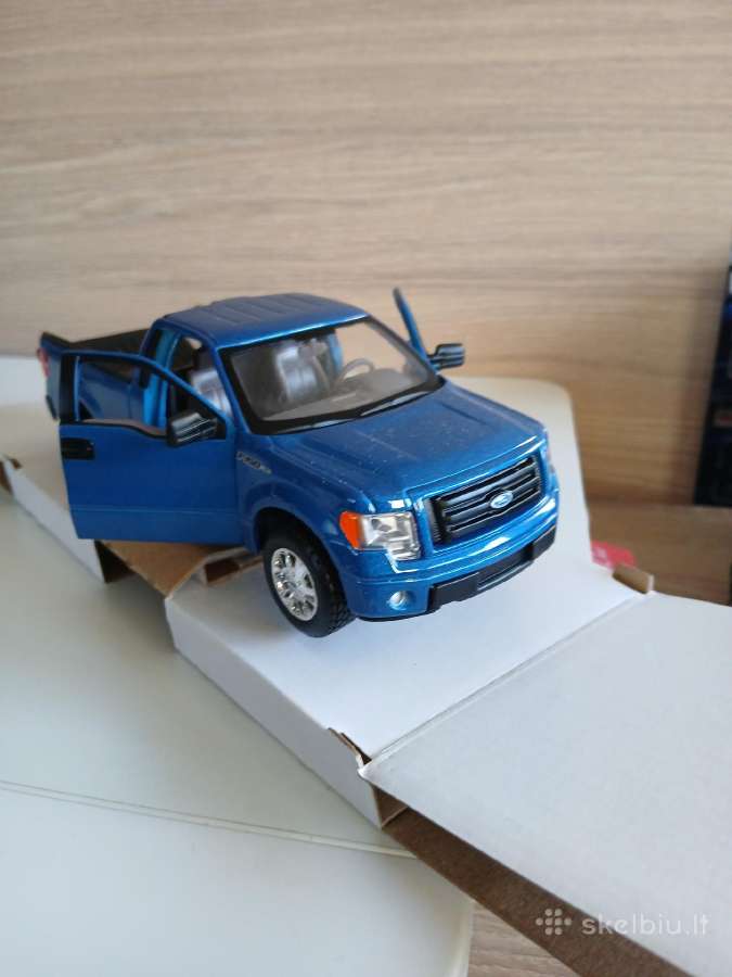 Amerikietiški Ford pikapai 1:24 - nuotraukos Nr. 11