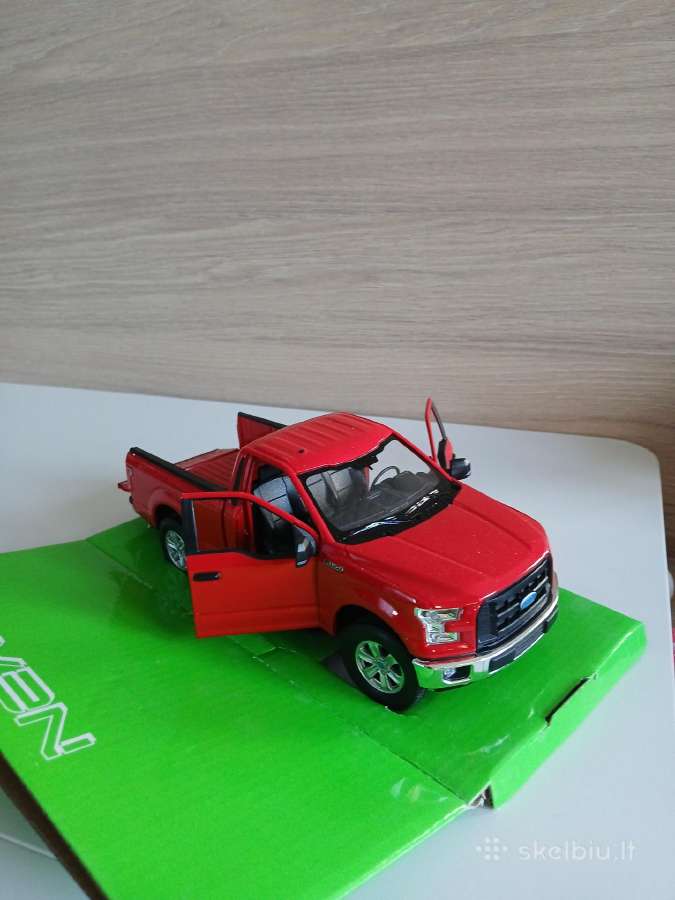 Amerikietiški Ford pikapai 1:24 - nuotraukos Nr. 13