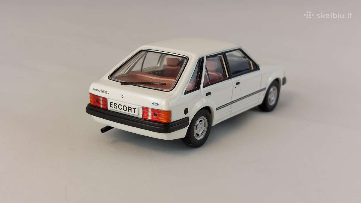 1/43 modeliukai Ford Escort Mk3 1982 hatchback Gl - nuotraukos Nr. 4
