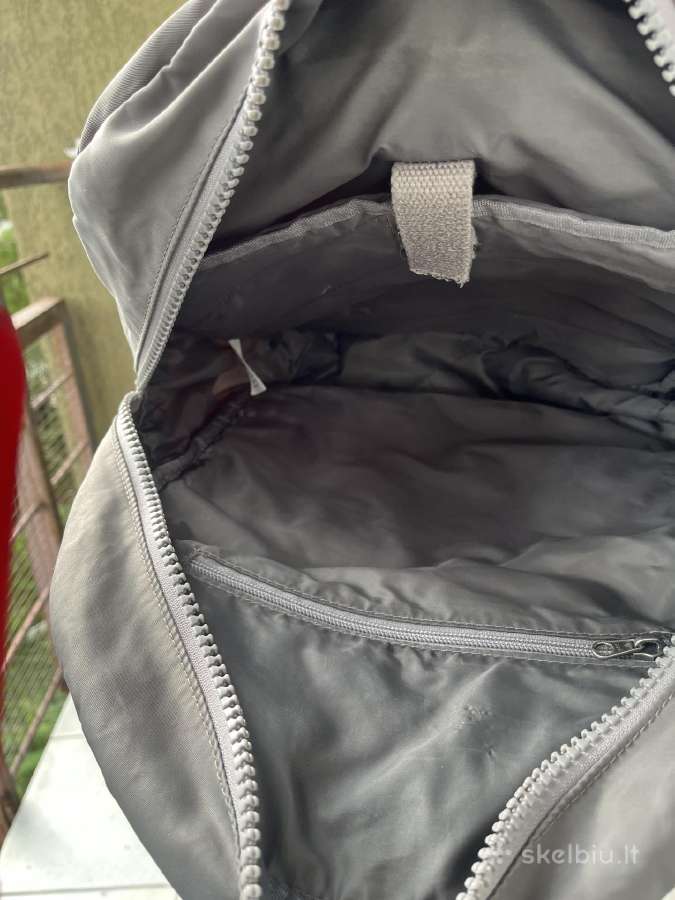 Kuprine 42 x 33 pilka ir Superdry kita ir kt. - nuotraukos Nr. 4