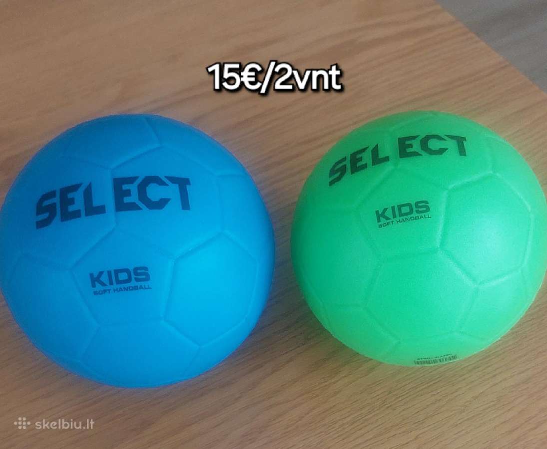 Futbolo aprangų komplektai, kamuoliai , skirtukai - nuotraukos Nr. 26