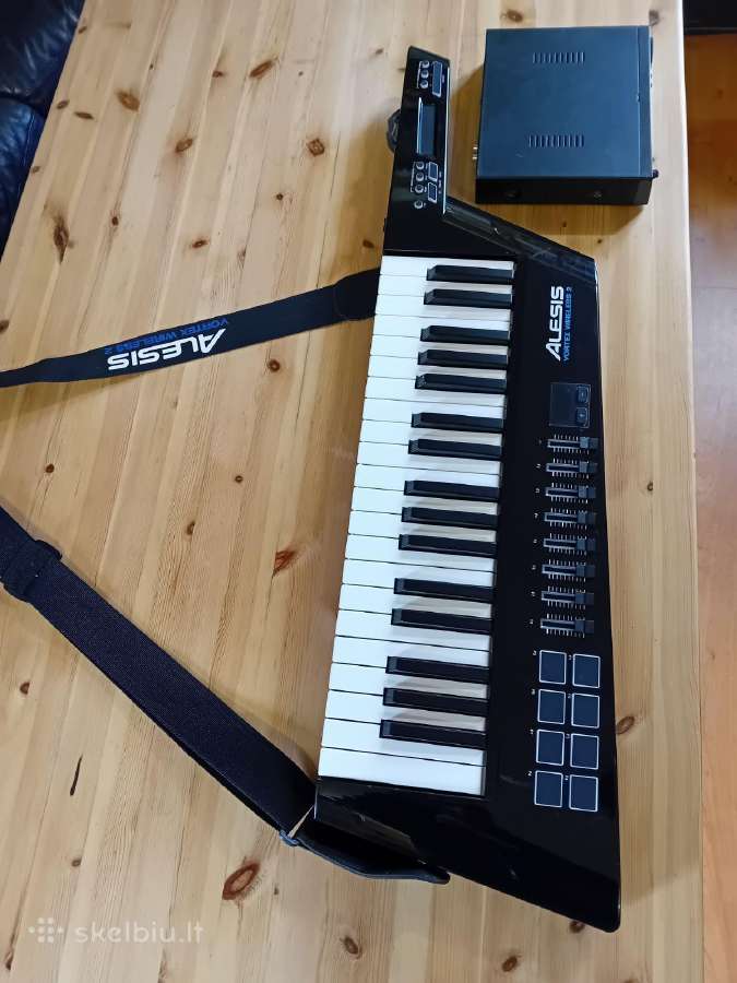 Alesis klaviatūra su tembrų bloku - nuotraukos Nr. 2