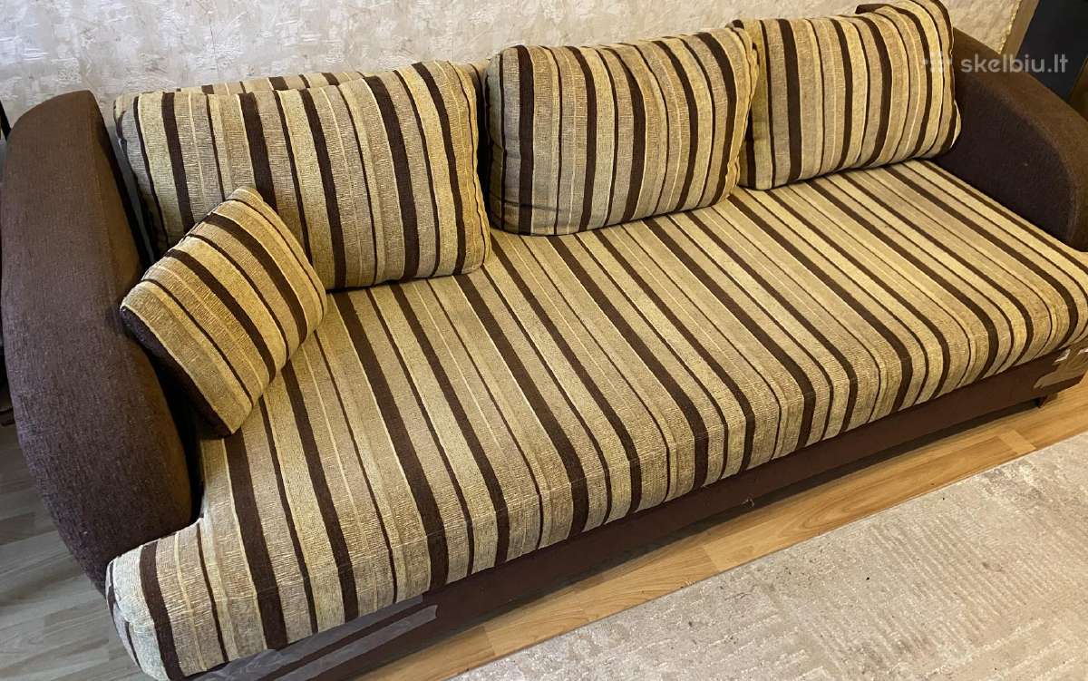 Ištiesiama sofa ir fotelis