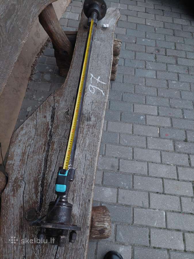 Priekabos ašis