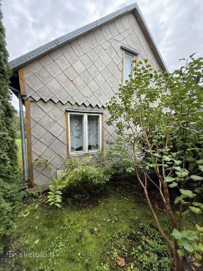 Parduodamas namas Skuodo Centre su planu verslui - nuotraukos Nr. 2