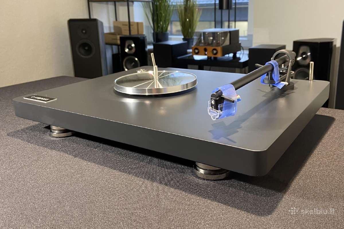 Clearaudio patefonas Compass