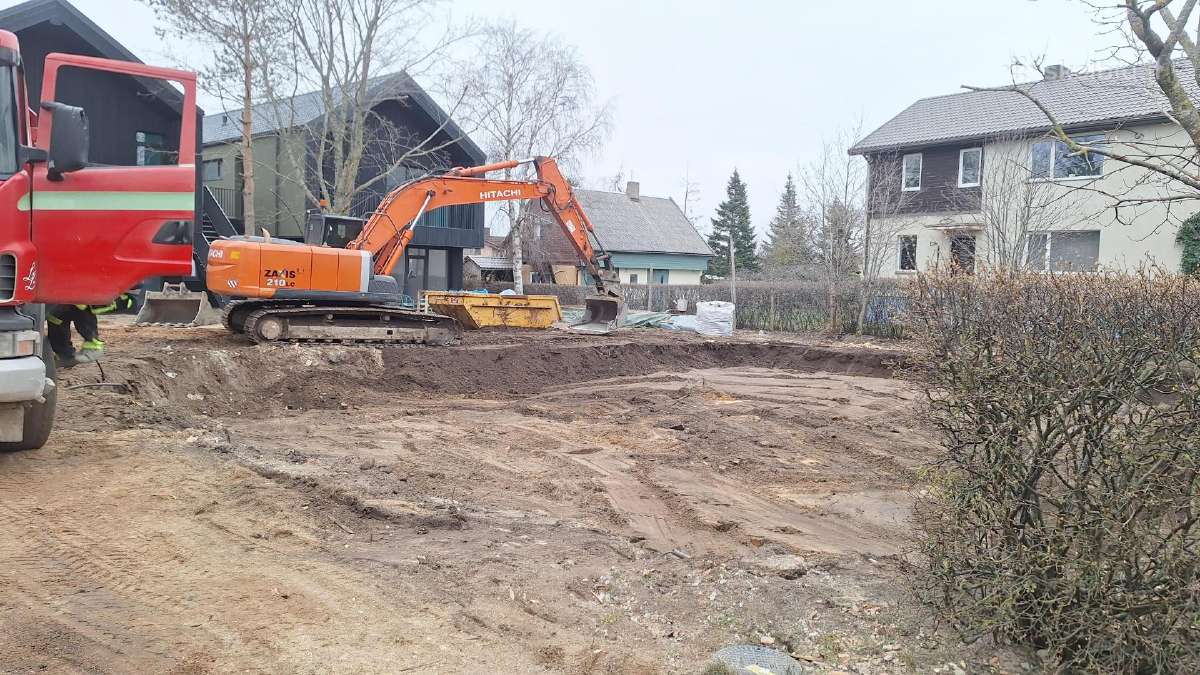 Bobcat ekskavaroriaus ir savivarcio paslaugos