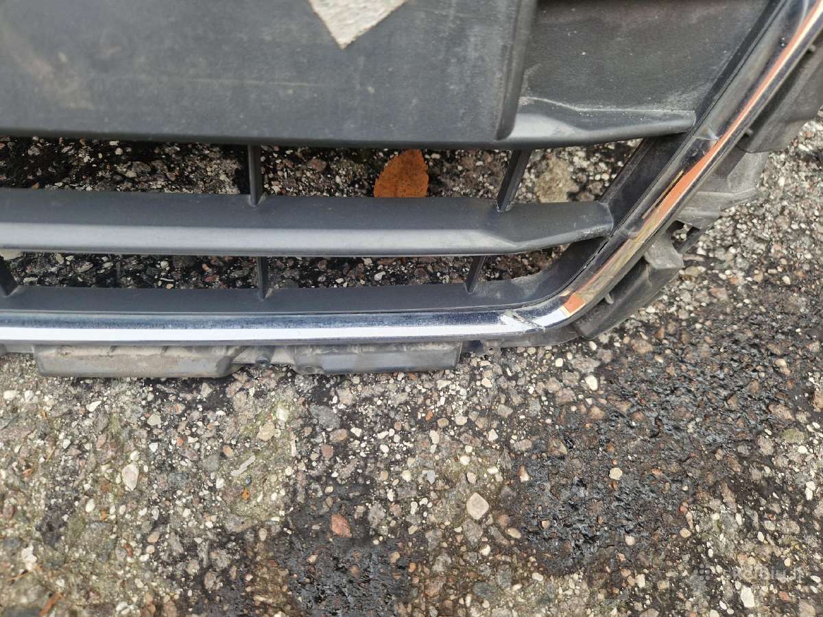 Audi A1 priekinės groteles - nuotraukos Nr. 3