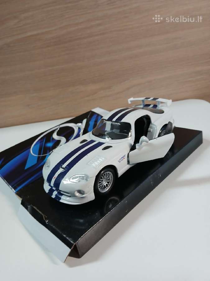 Amerikietiški Dodge irford modeliukai1 :24 - nuotraukos Nr. 3
